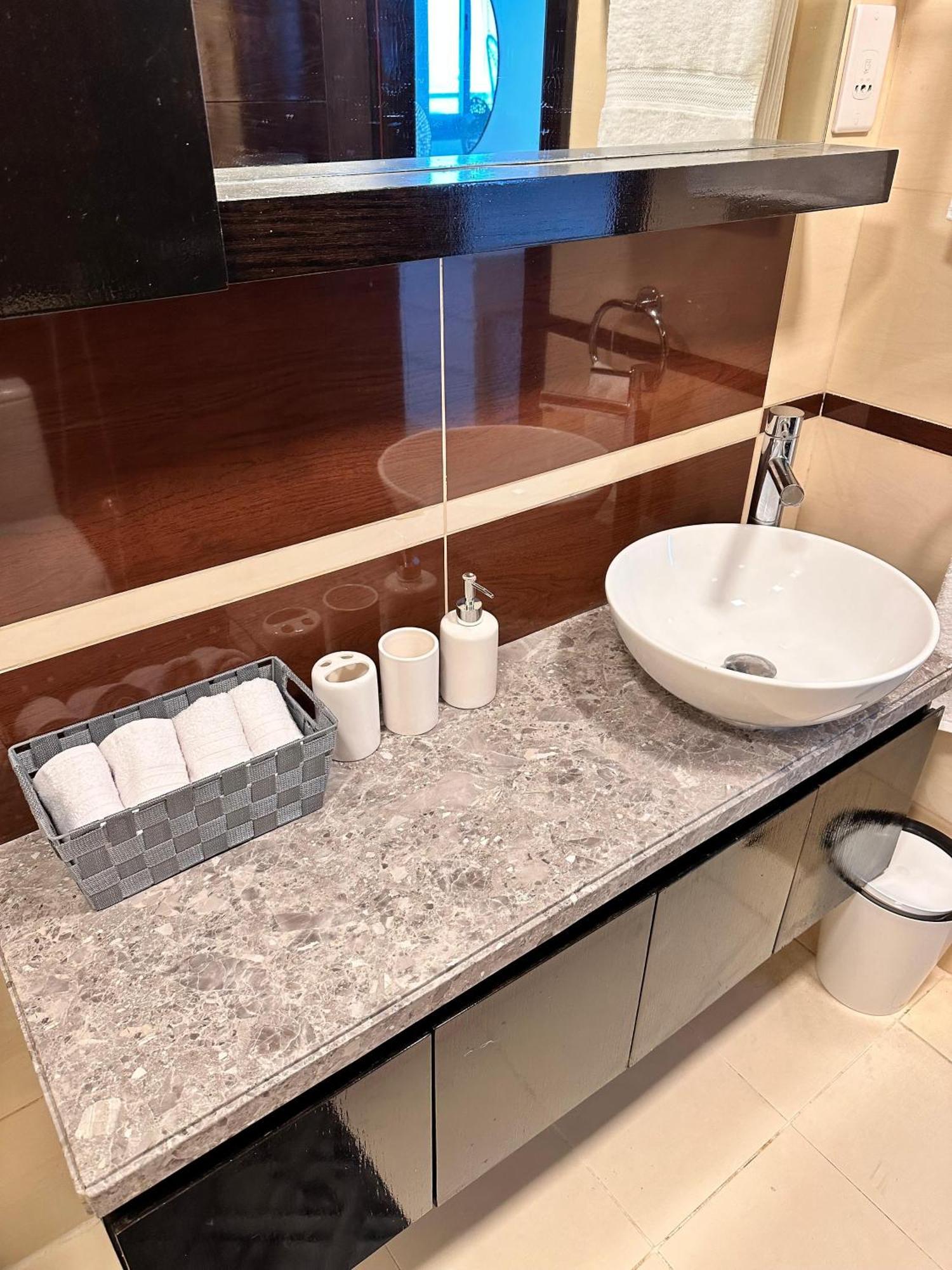 Wonderful 1Bd With Full Marina View Apartment Дубай Екстериор снимка